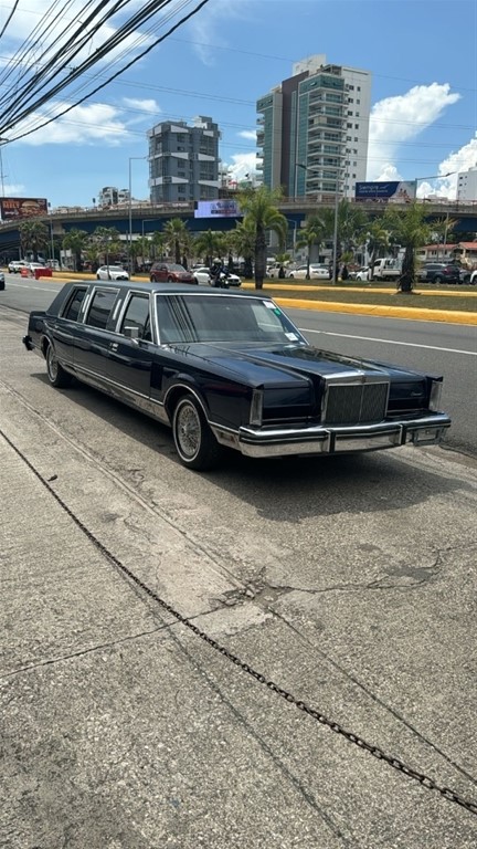 1982 Lincoln Mark VI