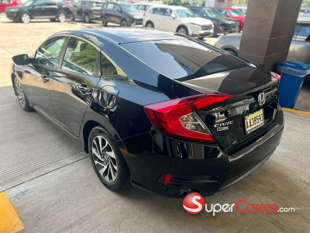 2018 Honda Civic — foto 6 / 10