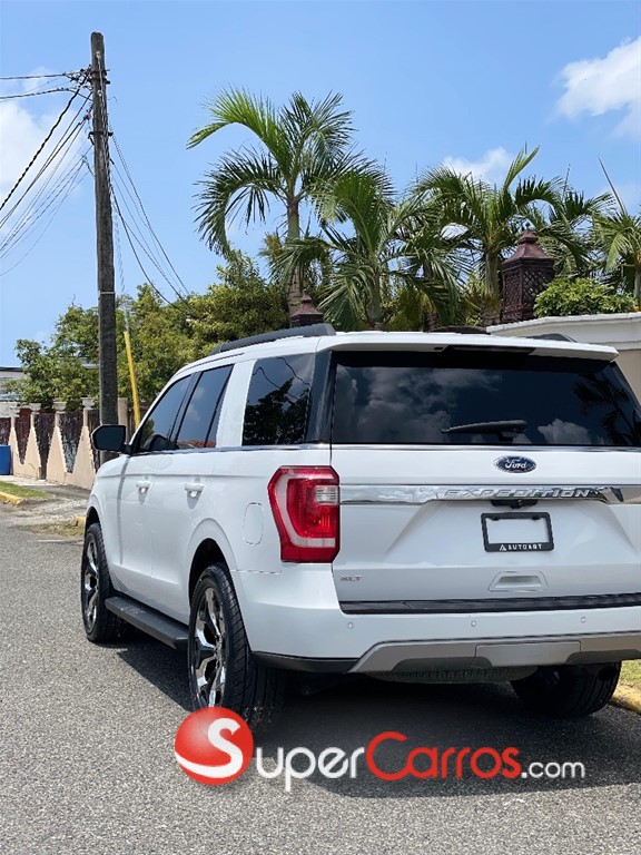 2020 Ford Expedition XLT — foto 4 / 12