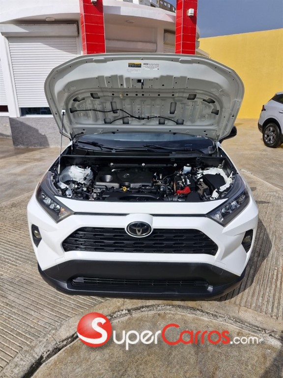 2019 Toyota RAV4 LE — foto 3 / 10