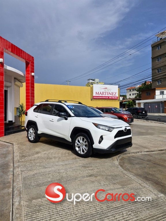 2019 Toyota RAV4 LE — foto 6 / 10