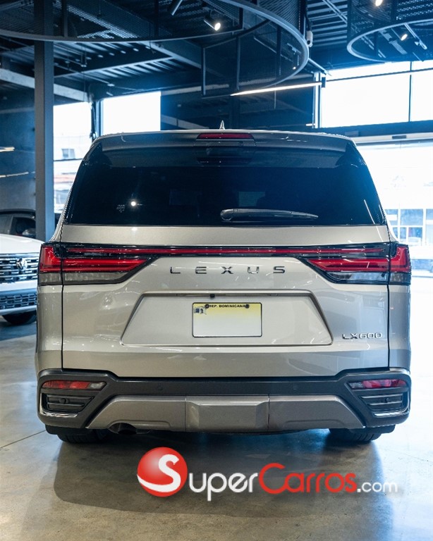 2023 Lexus LX 600 Luxury — foto 6 / 11