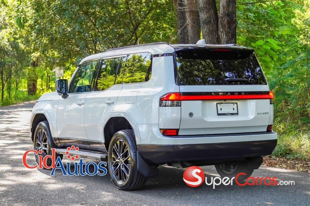 2027 Lexus GX 550 Premium Plus — foto 3 / 12