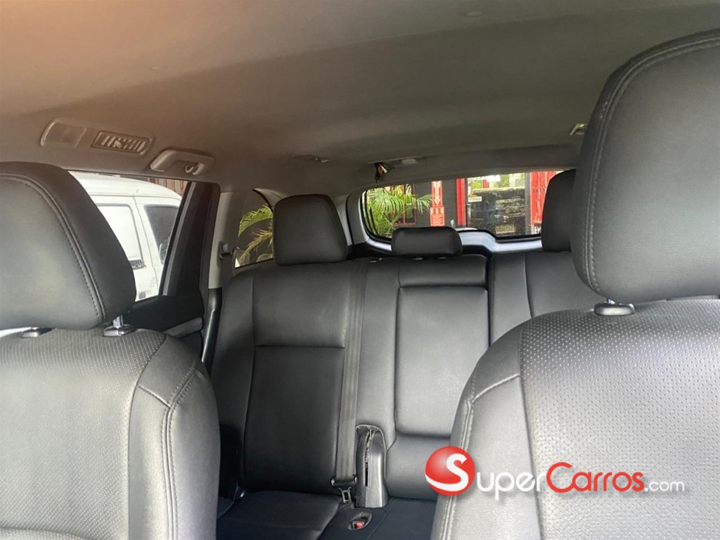2015 Toyota Highlander LE — foto 8 / 12