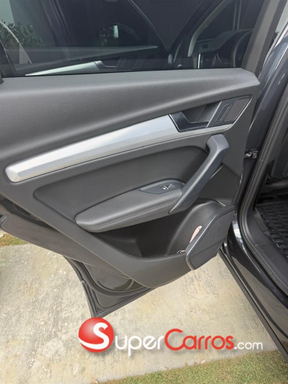 2021 Audi Q5 45 TFSI QUATTRO — foto 6 / 12