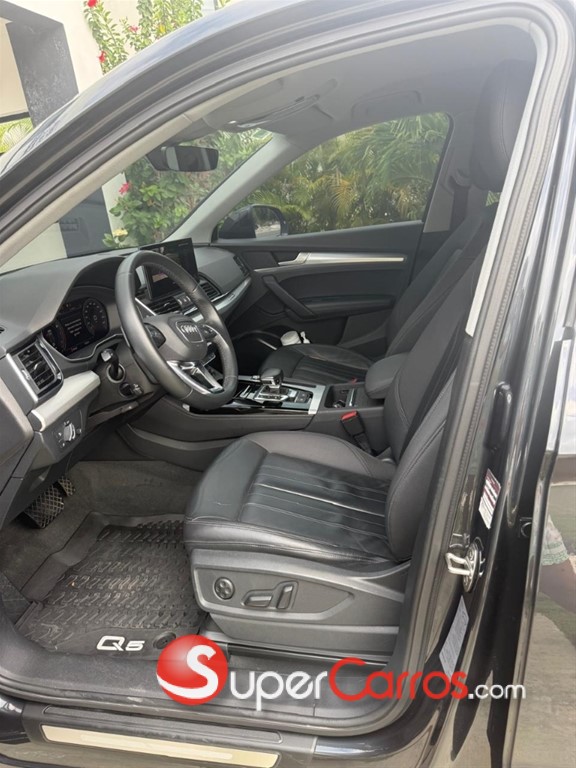 2021 Audi Q5 45 TFSI QUATTRO — foto 8 / 12