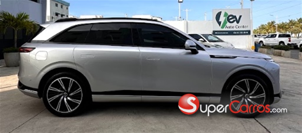 2024 Xpeng G9 AWD Performance — foto 3 / 12