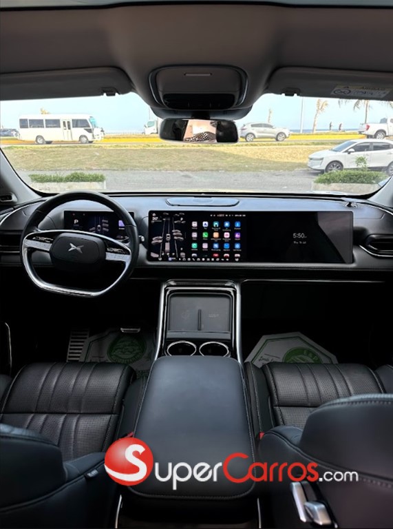 2024 Xpeng G9 AWD Performance — foto 9 / 12