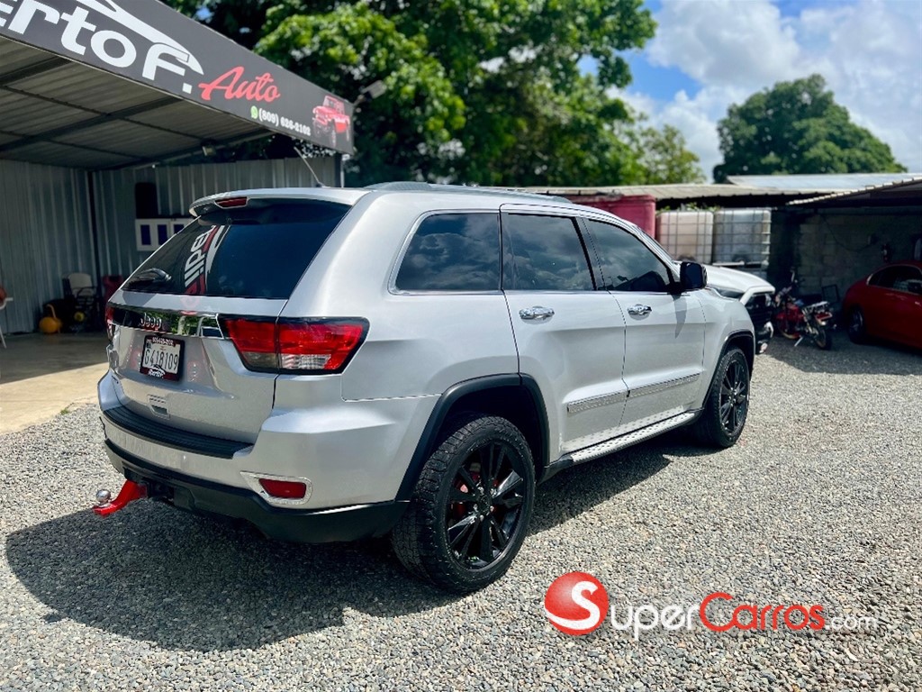 2013 Jeep Grand Cherokee — foto 7 / 11