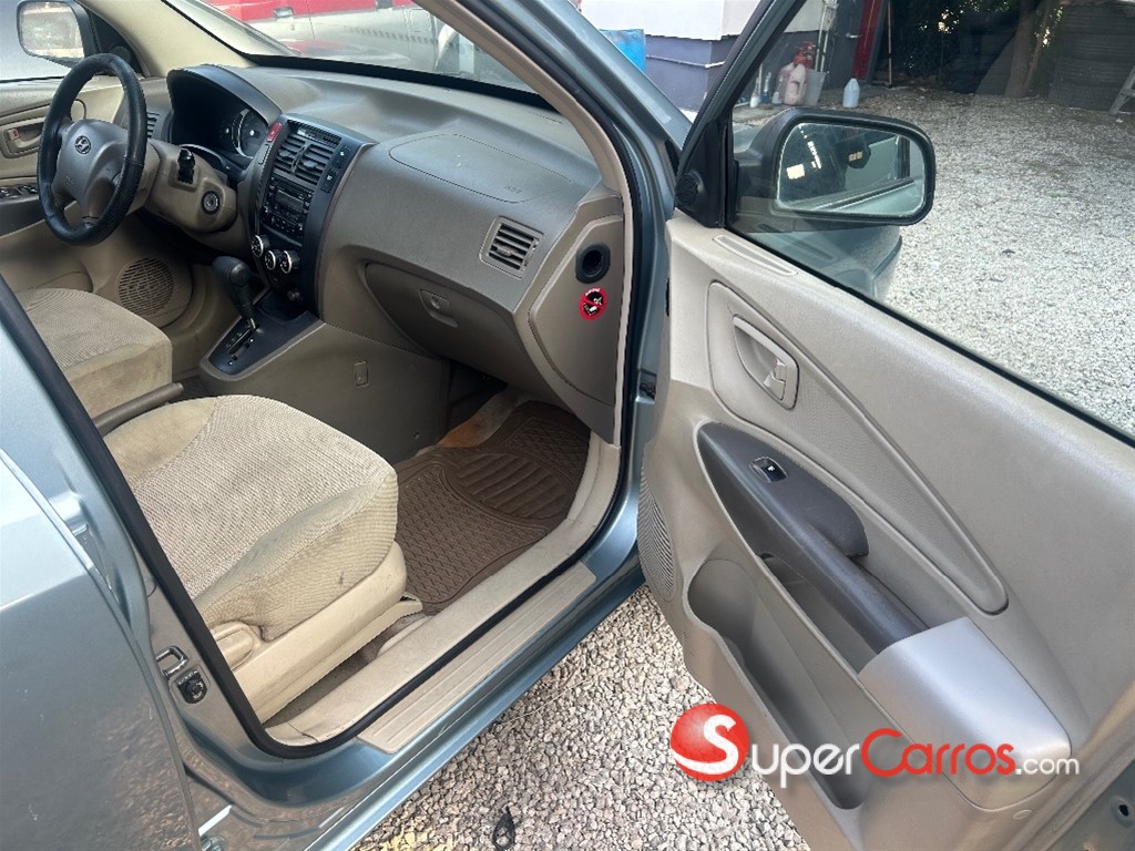 2007 Hyundai Tucson — foto 9 / 12