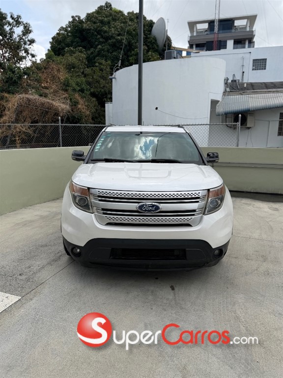 2012 Ford Explorer XLT — foto 2 / 10
