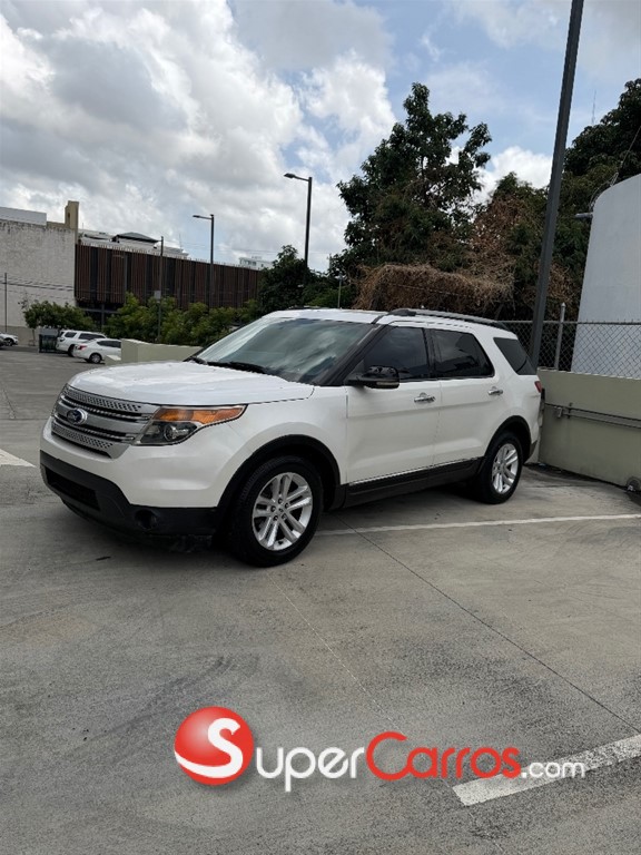 2012 Ford Explorer XLT — foto 3 / 10