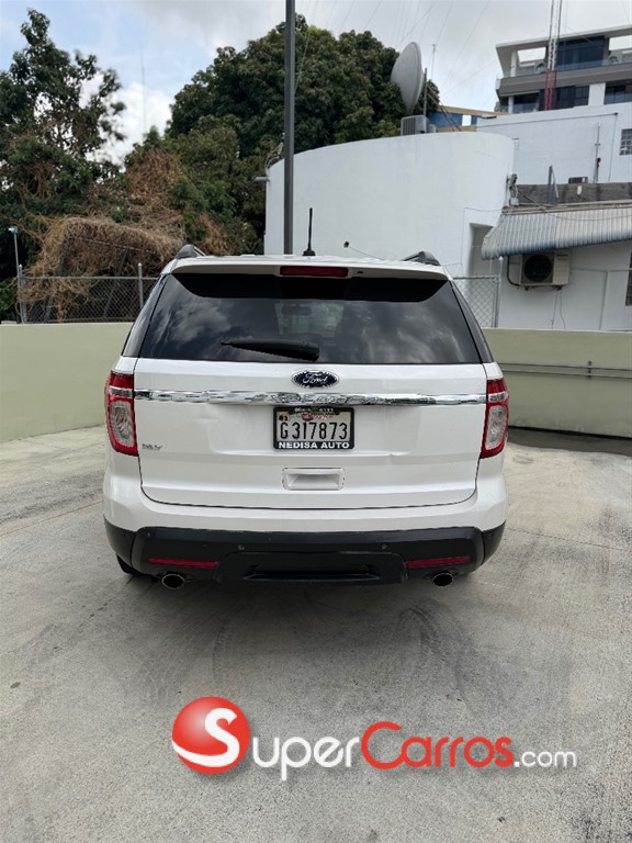 2012 Ford Explorer XLT — foto 4 / 10