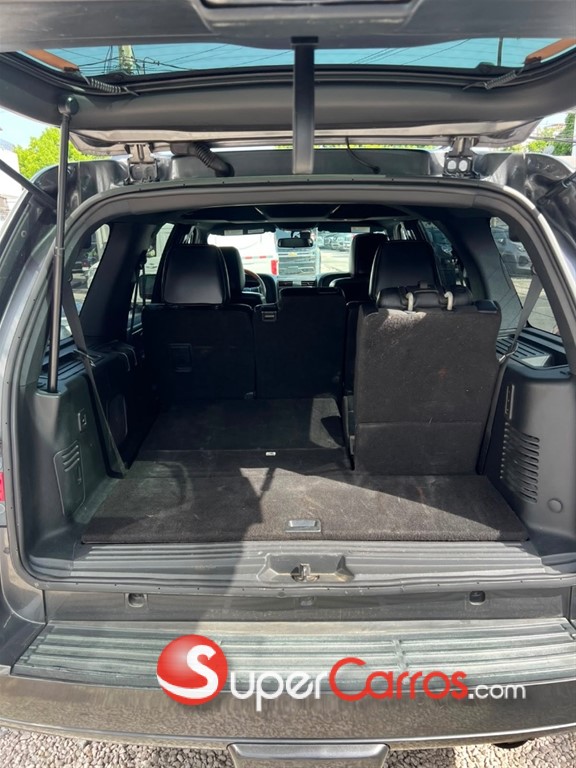 2017 Lincoln Navigator — foto 7 / 12