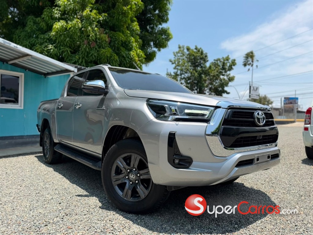 2023 Toyota Hilux Limited — foto 2 / 12