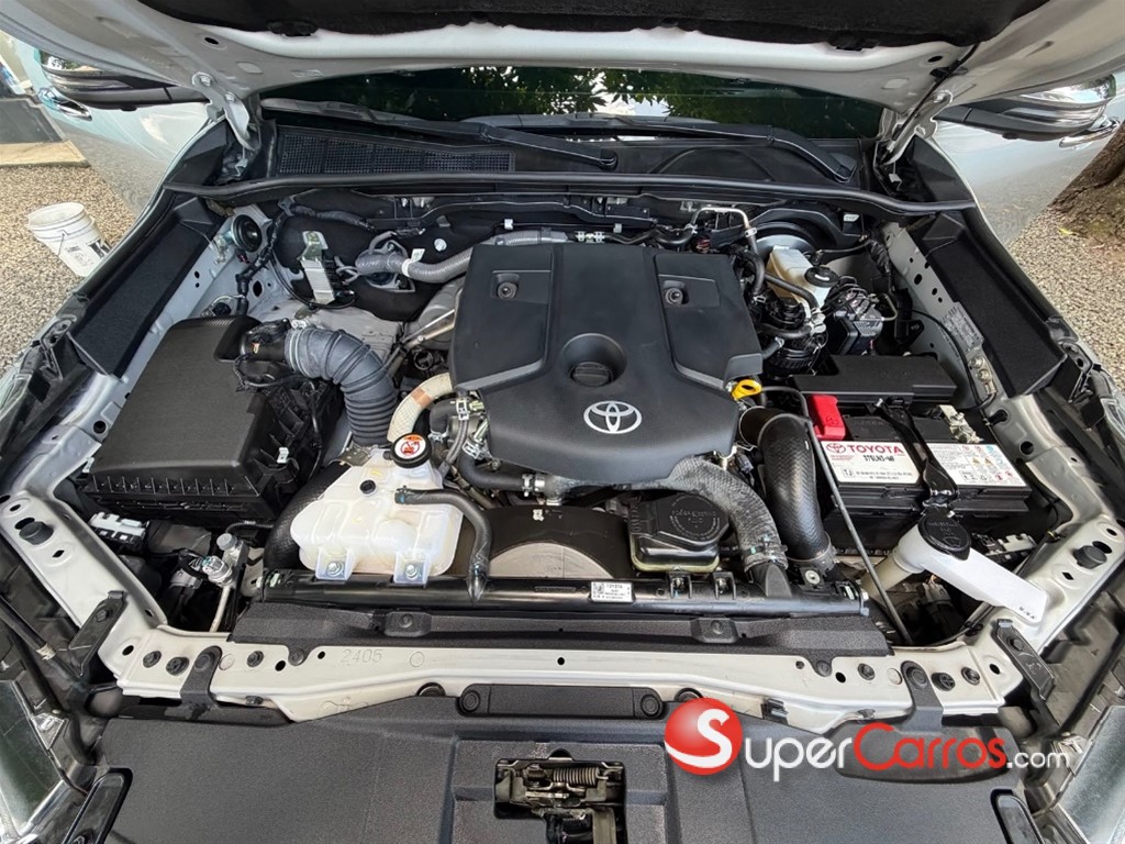 2023 Toyota Hilux Limited — foto 12 / 12