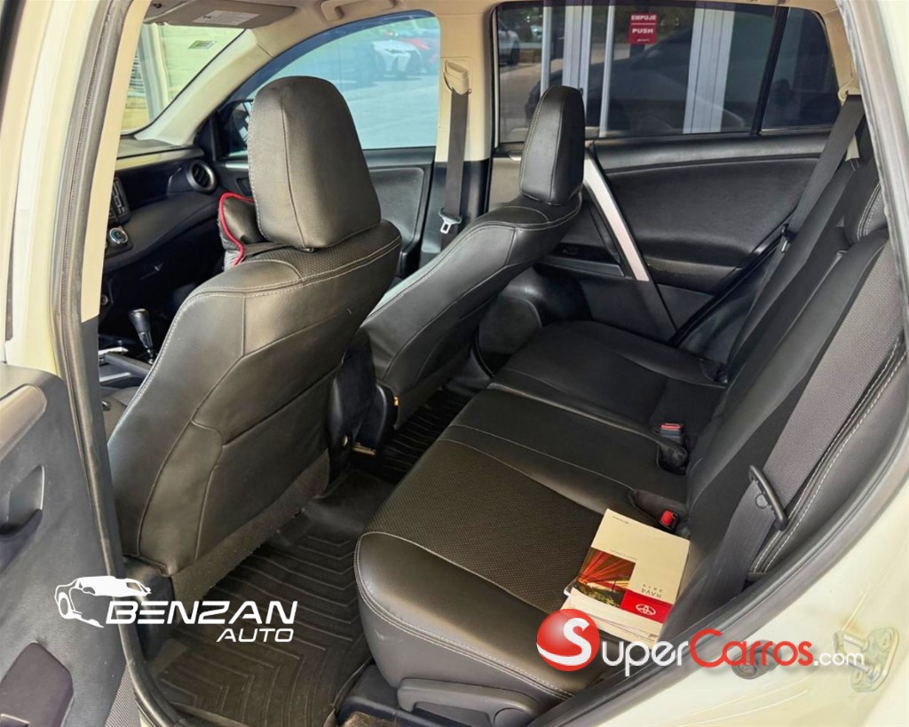 2016 Toyota RAV4 LE — foto 8 / 9
