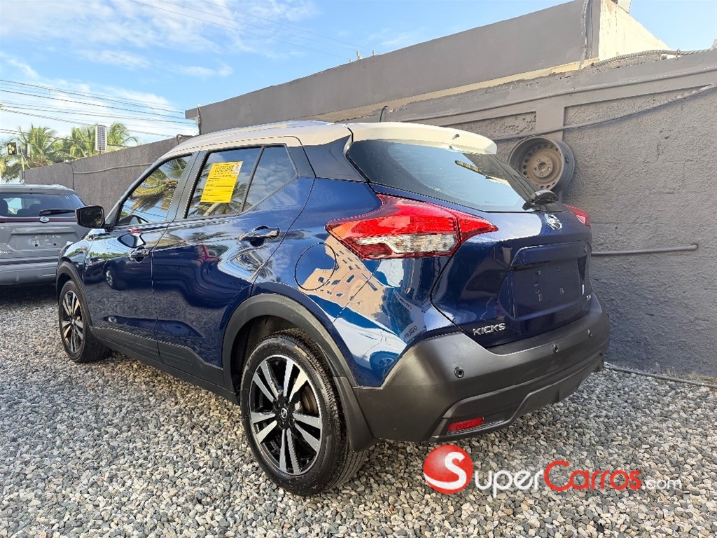 2020 Nissan Kicks SV — foto 3 / 5