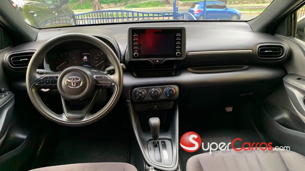 2020 Toyota Yaris — foto 7 / 12