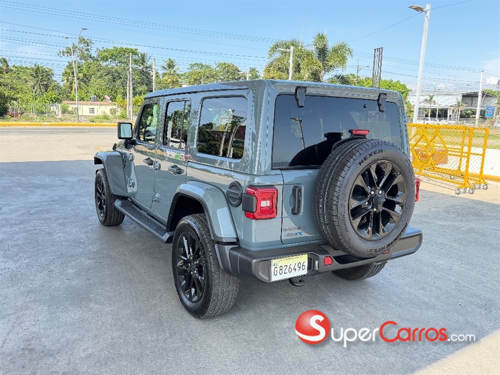 2025 Jeep Wrangler Sahara 4xe — foto 11 / 12