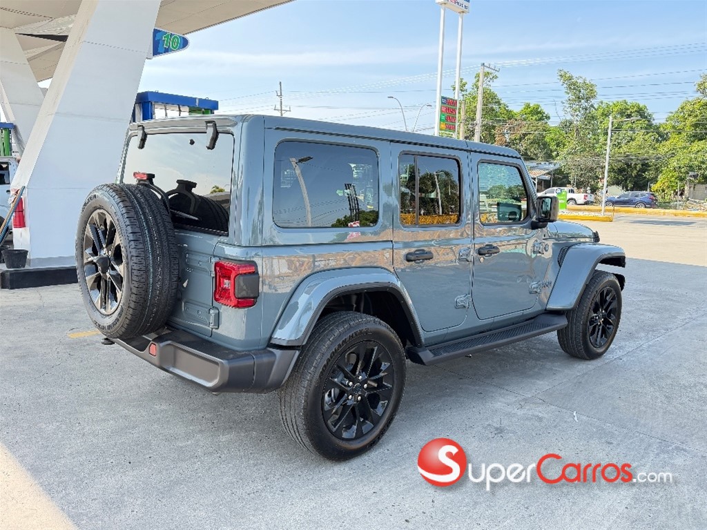 2025 Jeep Wrangler Sahara 4xe — foto 12 / 12