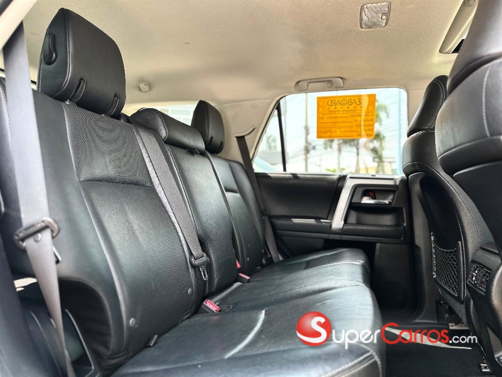 2021 Toyota 4 Runner Limited — foto 9 / 12