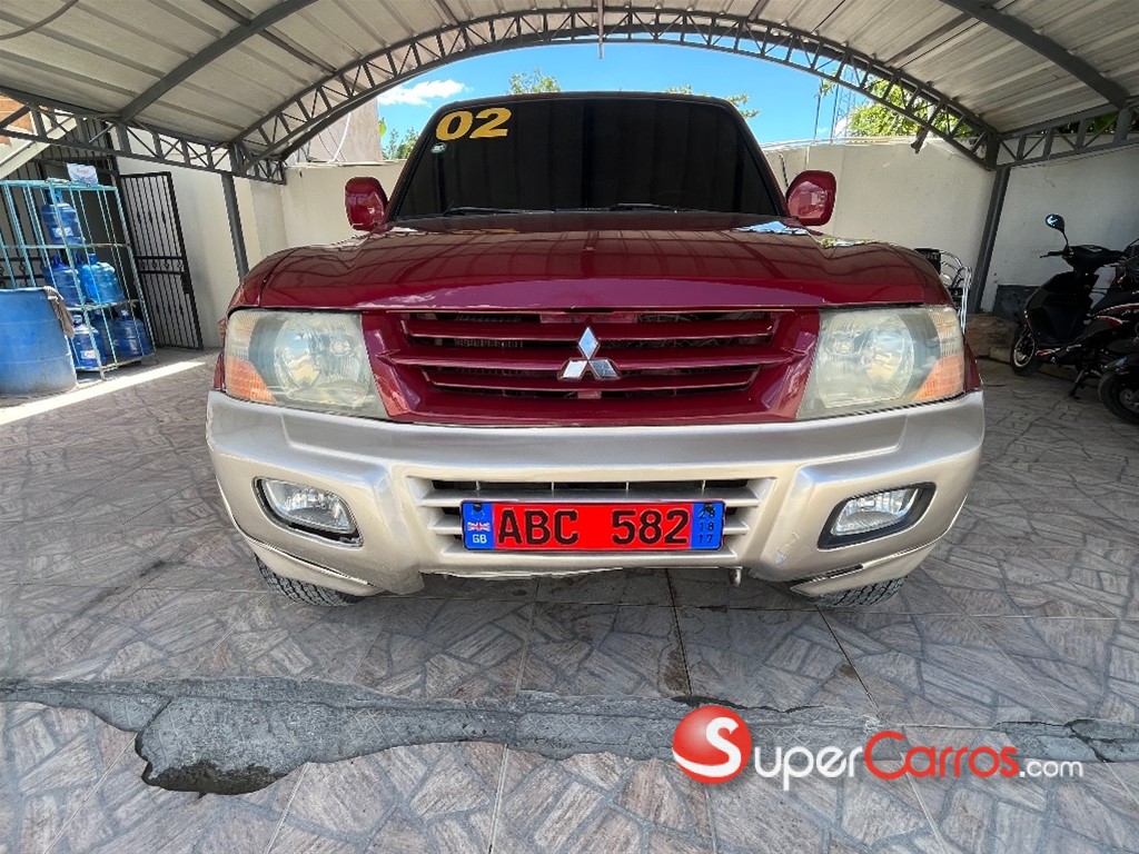 2002 Mitsubishi Motors Montero — foto 2 / 9