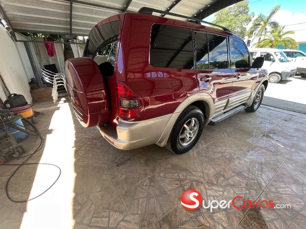 2002 Mitsubishi Motors Montero — foto 5 / 9