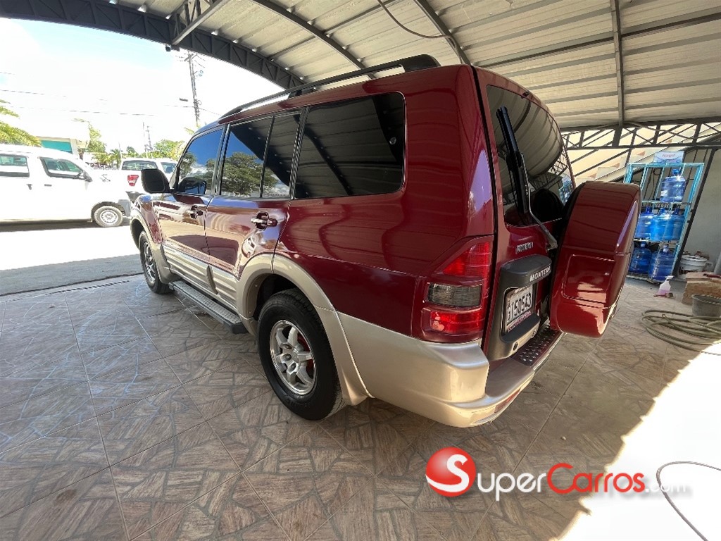 2002 Mitsubishi Motors Montero — foto 6 / 9