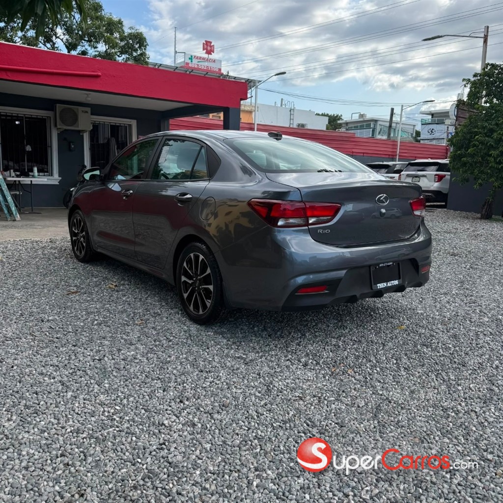 2020 Kia Rio S — foto 4 / 12