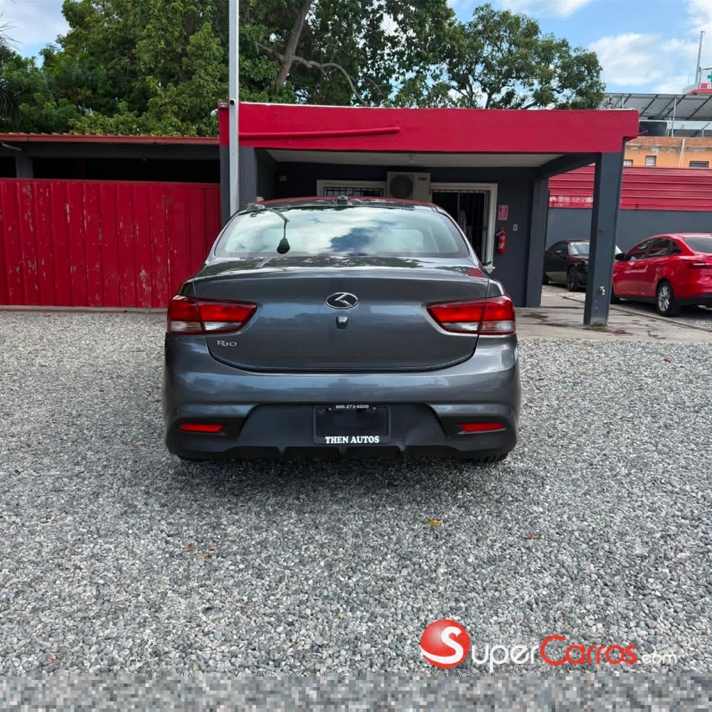 2020 Kia Rio S — foto 5 / 12