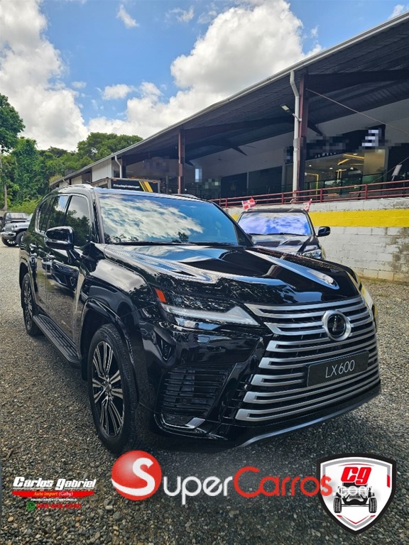 2023 Lexus LX 600 URBAN — foto 2 / 10