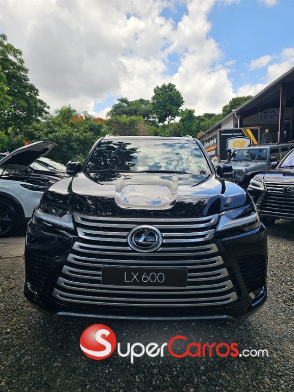 2023 Lexus LX 600 URBAN — foto 4 / 10