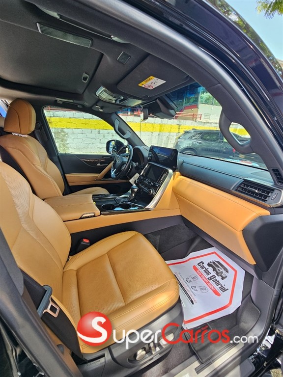 2023 Lexus LX 600 URBAN — foto 5 / 10