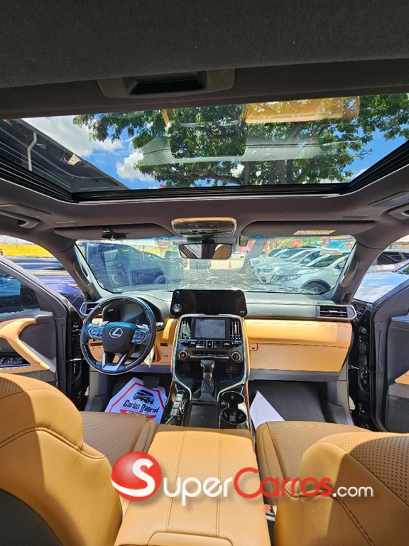2023 Lexus LX 600 URBAN — foto 9 / 10