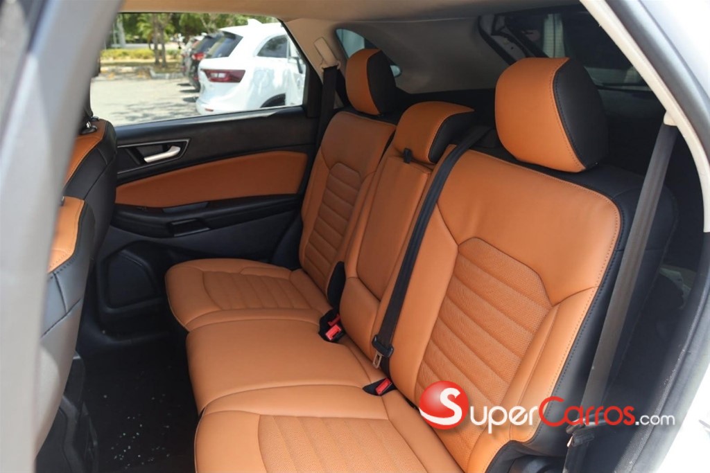 2016 Ford EDGE — foto 9 / 11
