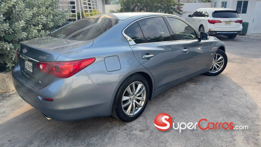 2016 Infiniti Q-50 — foto 2 / 6