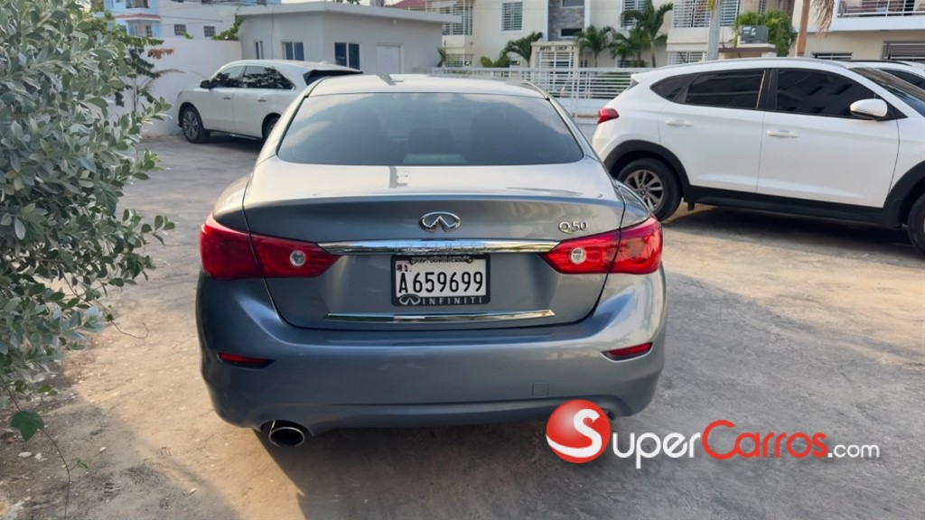 2016 Infiniti Q-50 — foto 4 / 6
