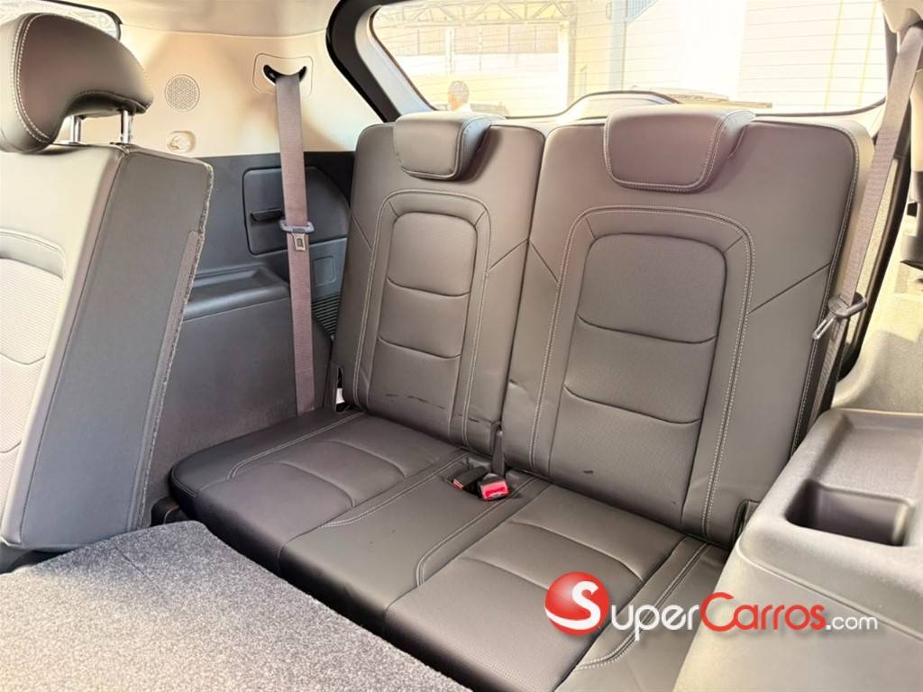 2027 Jetour X70 PLUS — foto 8 / 11