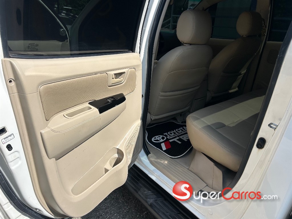 2007 Toyota Hilux — foto 8 / 11