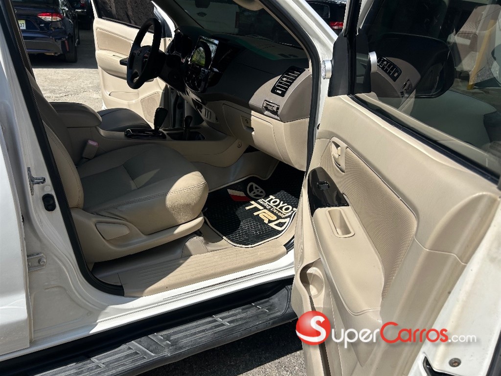 2007 Toyota Hilux — foto 9 / 11