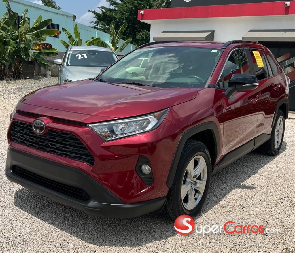2020 Toyota RAV4 XLE Premium — foto 4 / 11