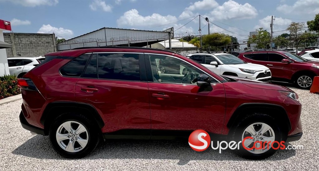 2020 Toyota RAV4 XLE Premium — foto 5 / 11