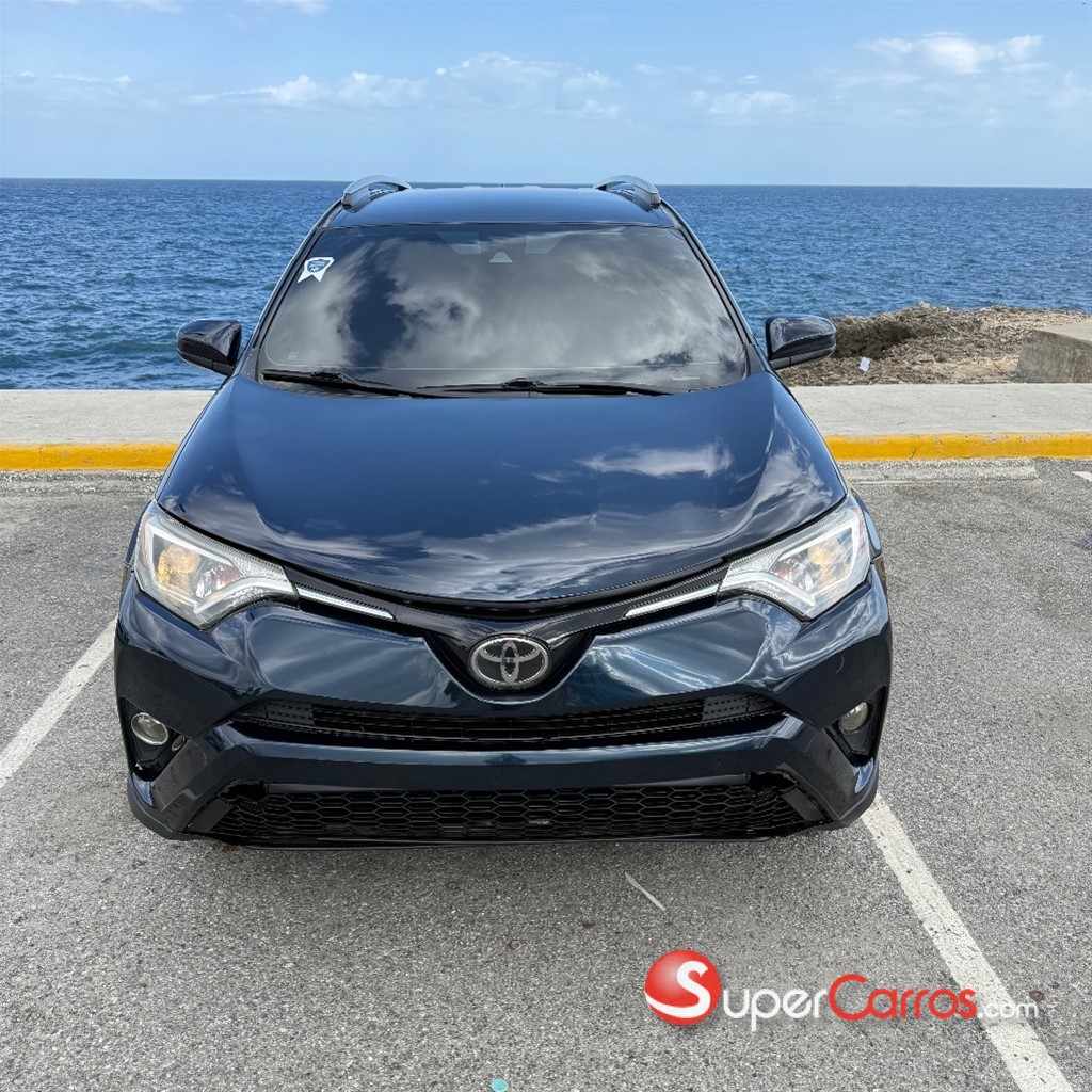 2018 Toyota RAV4 LE — foto 3 / 12