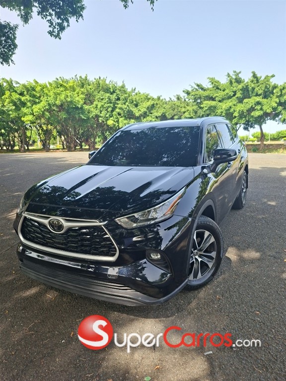 2020 Toyota Highlander XLE