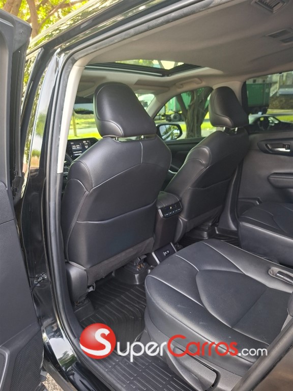 2020 Toyota Highlander XLE — foto 5 / 8