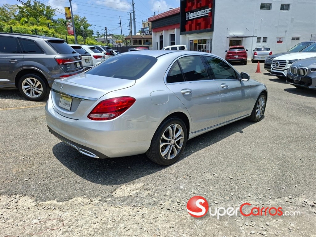 2017 Mercedes-Benz Clase C 250 — foto 5 / 9