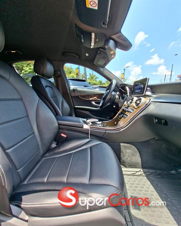 2017 Mercedes-Benz Clase C 250 — foto 7 / 9