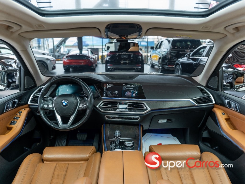 2021 BMW X 5 40i — foto 10 / 12