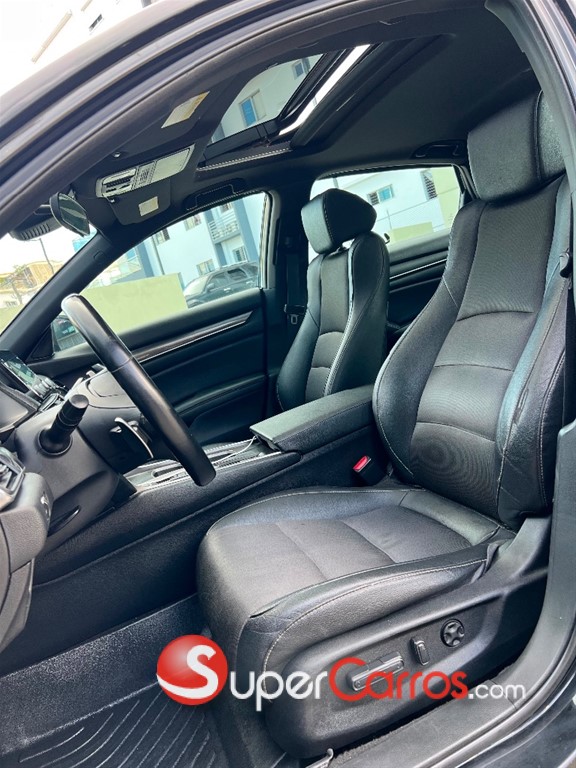 2020 Honda Accord Sport 2.0T — foto 8 / 9